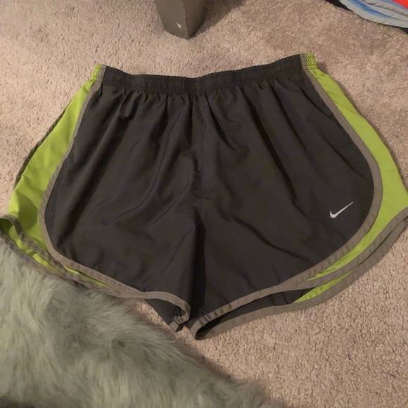green nike tempo shorts